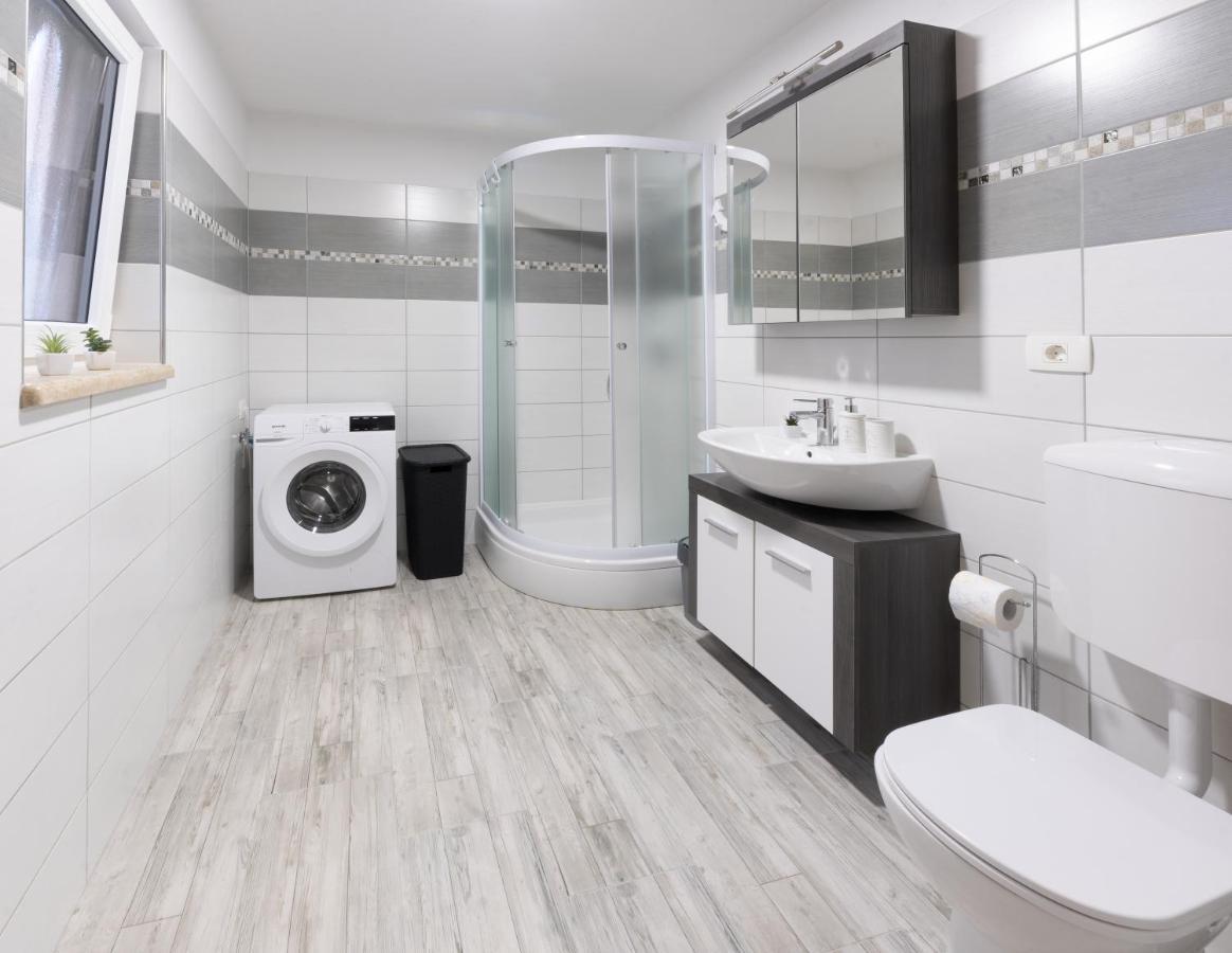 Apartments Gea Lucija Zewnętrze zdjęcie